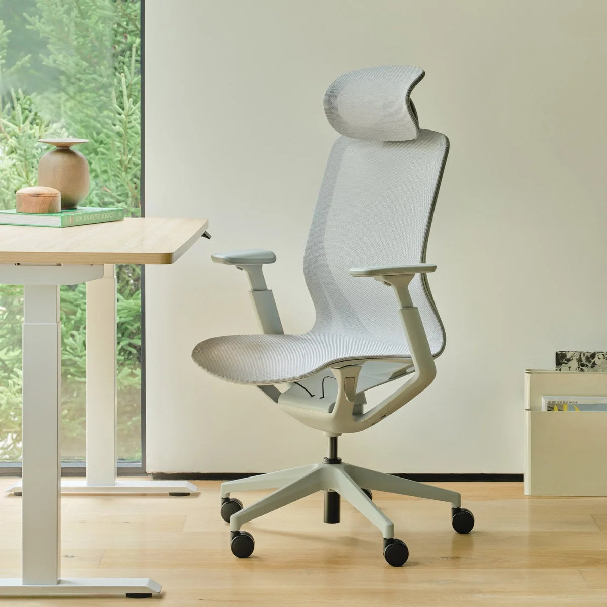 aire-chair_8aa9abc1-770e-4352-abb4-75bec408087f Open Box - Aire Chair - Image 1