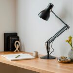 Type 75 Desk Lamp - Image 2